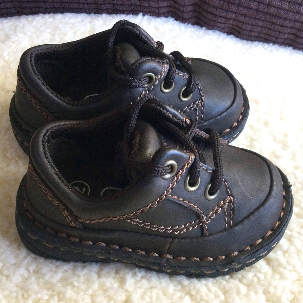 Kid Connection Like New